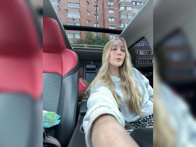 lana-lana03 live cam on BongaCams