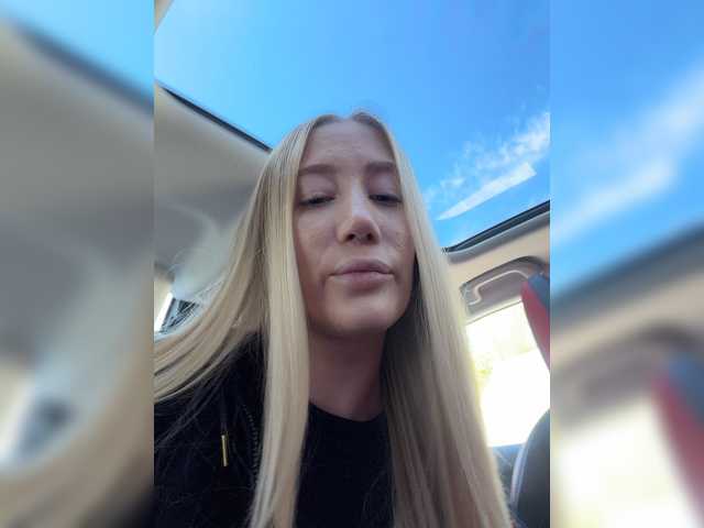 lana-lana03 live cam on BongaCams