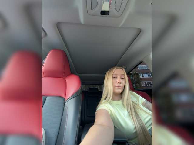 lana-lana03 live cam on BongaCams