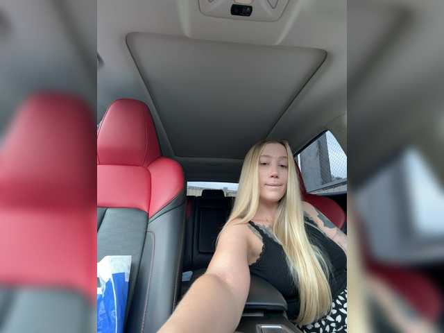 lana-lana03 live cam on BongaCams