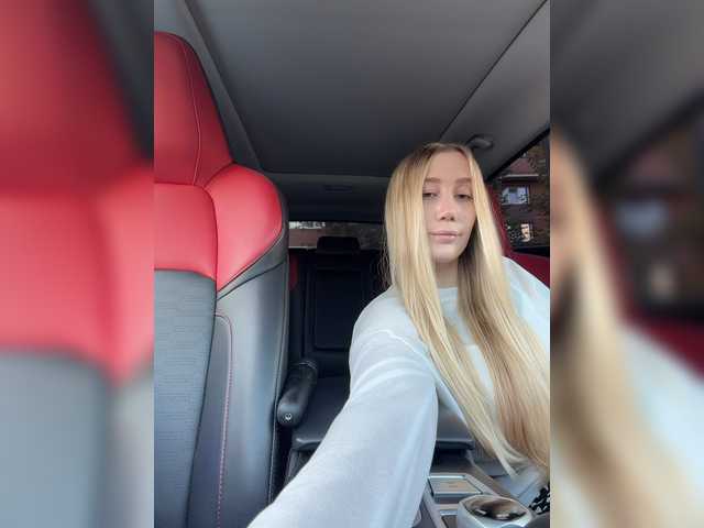 lana-lana03 live cam on BongaCams