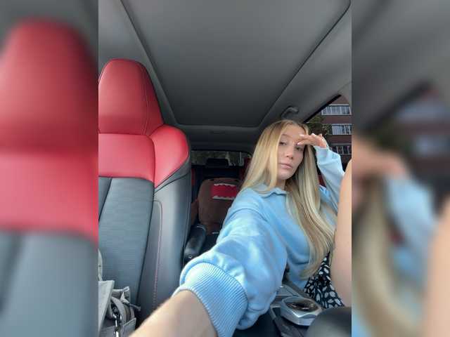 lana-lana03 live cam on BongaCams
