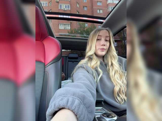 lana-lana03 live cam on BongaCams