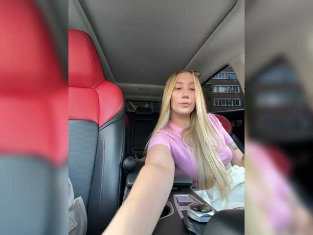 lana-lana03 live cam on BongaCams