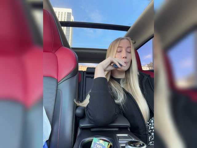 lana-lana03 live cam on BongaCams