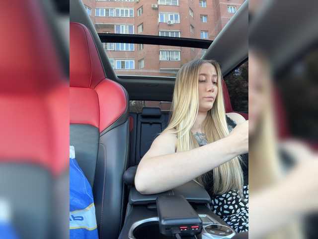 lana-lana03 live cam on BongaCams