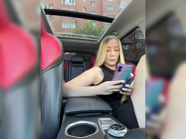 lana-lana03 live cam on BongaCams
