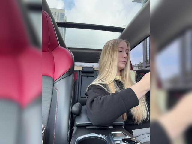 lana-lana03 live cam on BongaCams