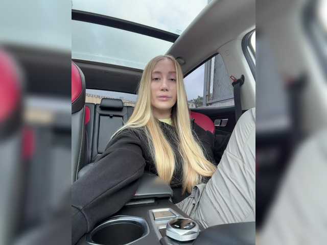 lana-lana03 live cam on BongaCams
