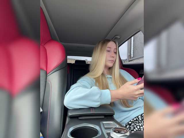 lana-lana03 live cam on BongaCams