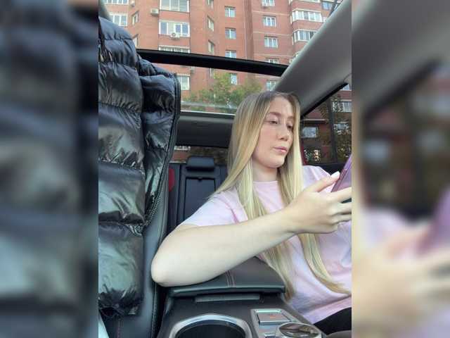 lana-lana03 live cam on BongaCams