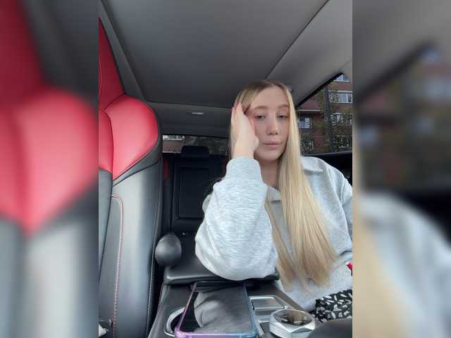 lana-lana03 live cam on BongaCams