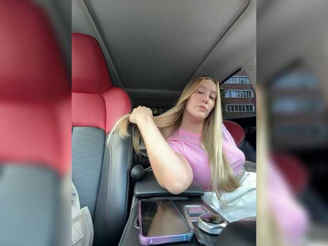 lana-lana03 live cam on BongaCams