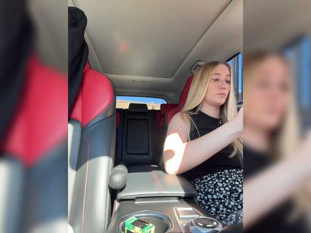 lana-lana03 live cam on BongaCams