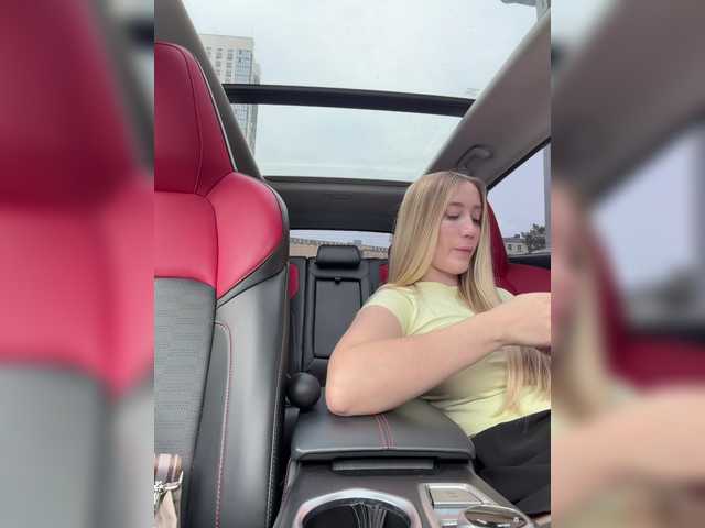 lana-lana03 live cam on BongaCams