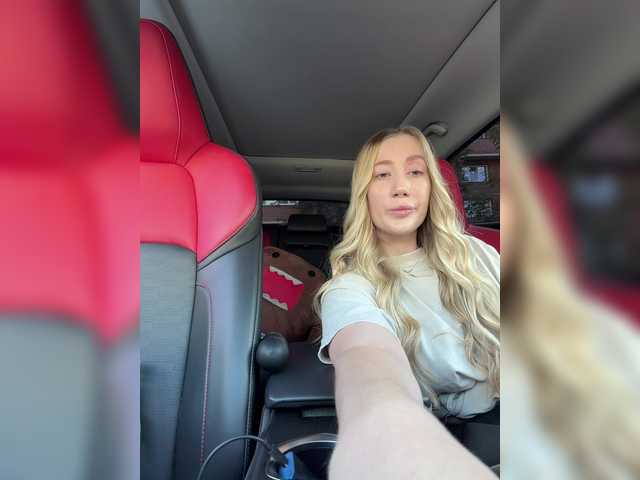 lana-lana03 live cam on BongaCams