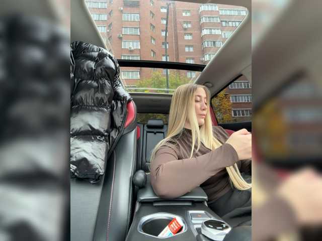lana-lana03 live cam on BongaCams