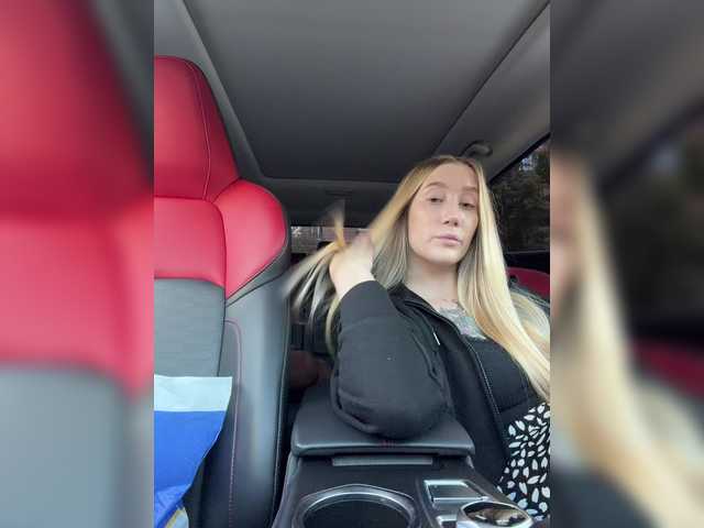 lana-lana03 live cam on BongaCams