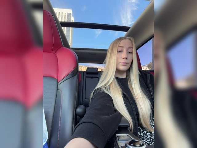 lana-lana03 live cam on BongaCams