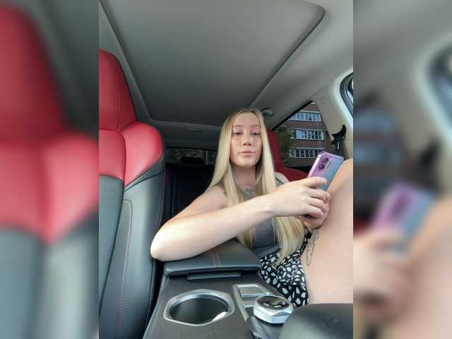 lana-lana03 live cam on BongaCams