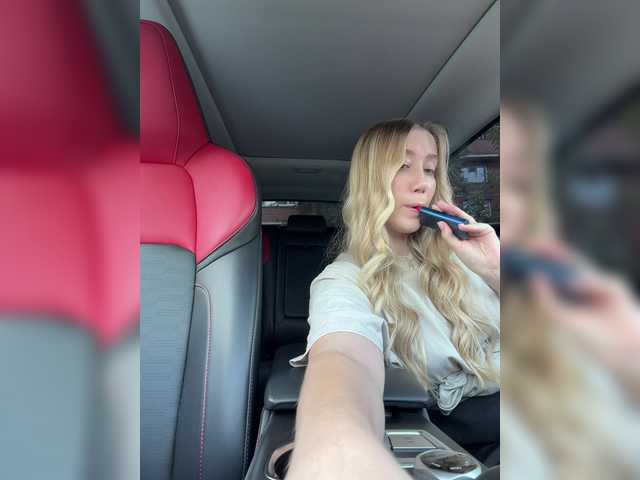 lana-lana03 live cam on BongaCams