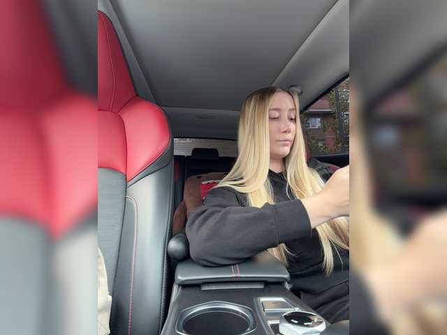 lana-lana03 live cam on BongaCams
