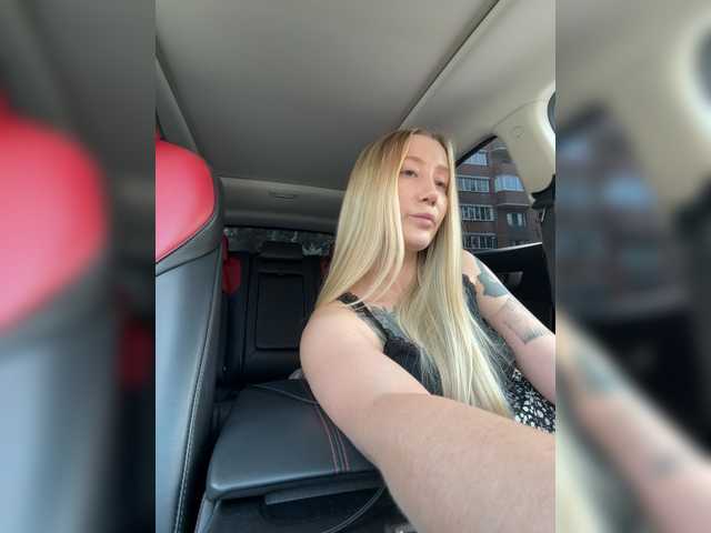 lana-lana03 live cam on BongaCams