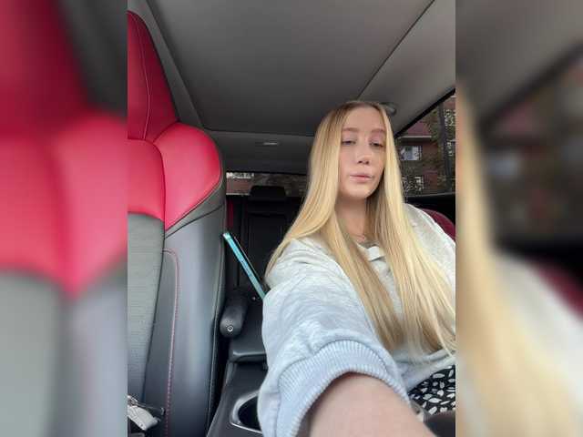 lana-lana03 live cam on BongaCams