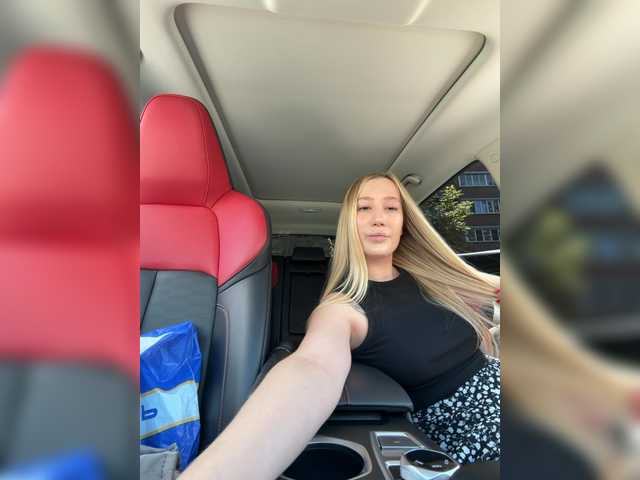 lana-lana03 live cam on BongaCams