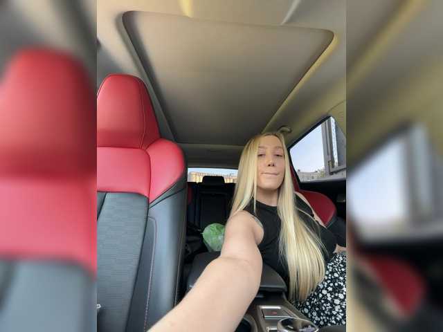 lana-lana03 live cam on BongaCams
