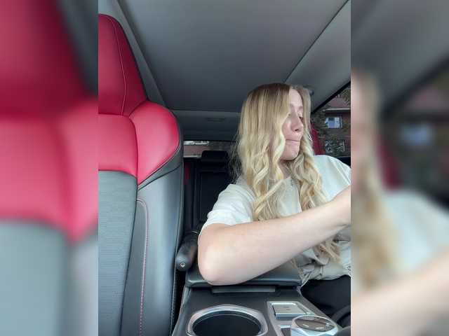 lana-lana03 live cam on BongaCams
