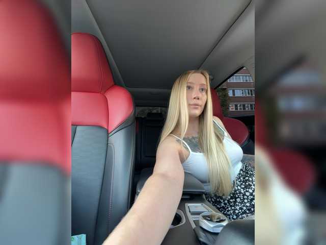 lana-lana03 live cam on BongaCams