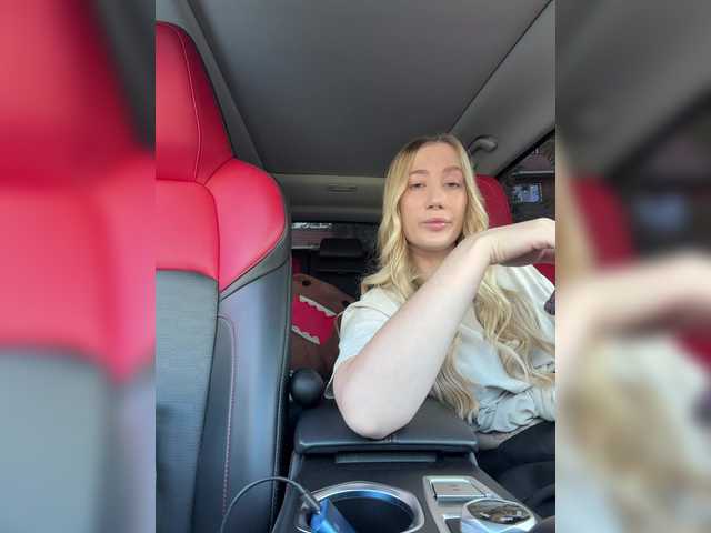 lana-lana03 live cam on BongaCams