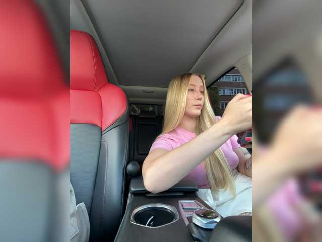 lana-lana03 live cam on BongaCams