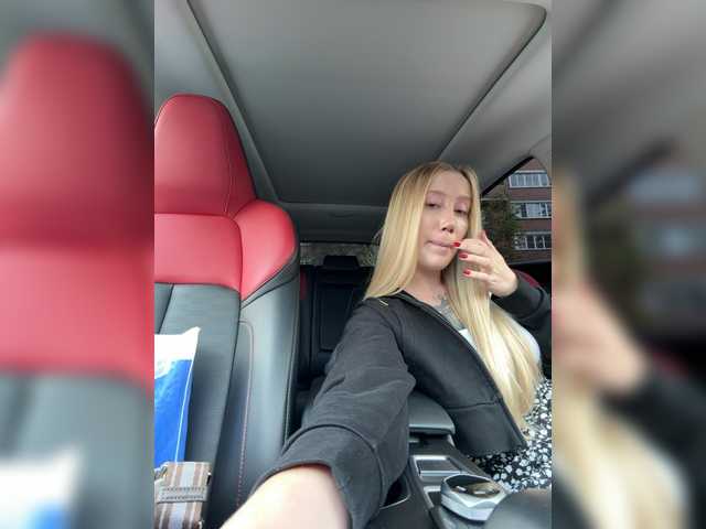 lana-lana03 live cam on BongaCams