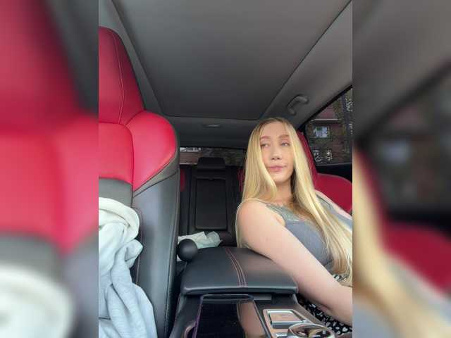 lana-lana03 live cam on BongaCams