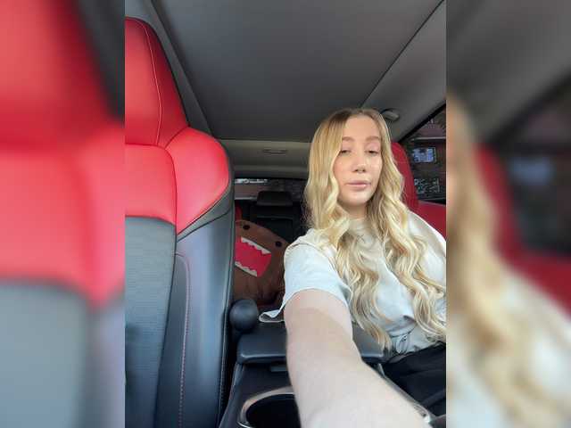 lana-lana03 live cam on BongaCams