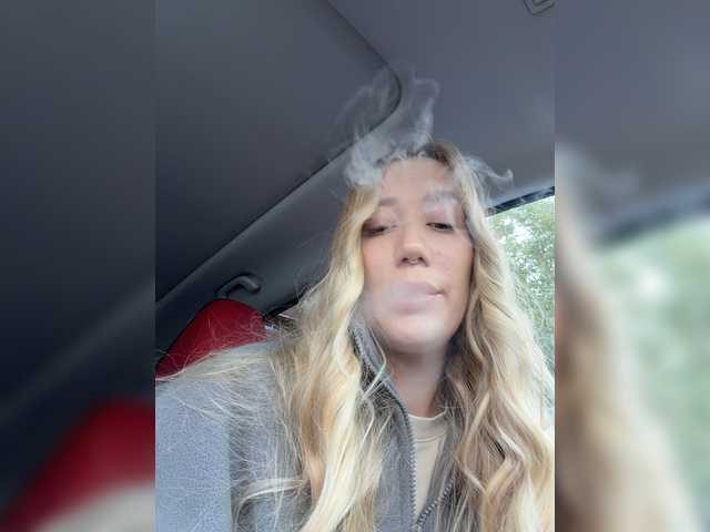 lana-lana03 live cam on BongaCams