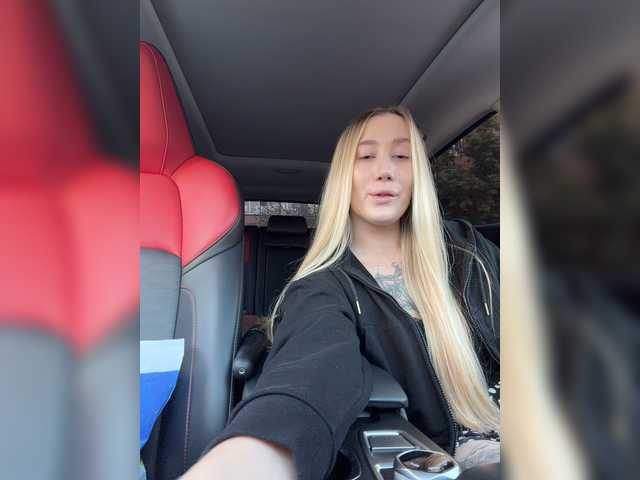 lana-lana03 live cam on BongaCams