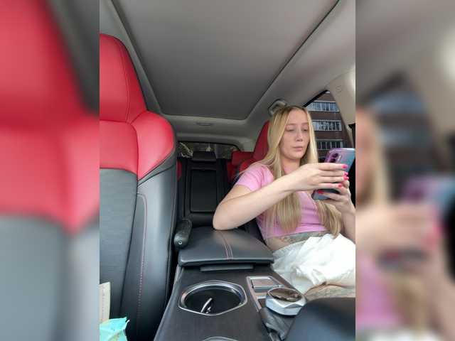 lana-lana03 live cam on BongaCams