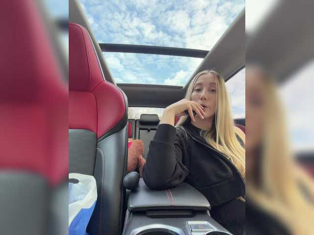 lana-lana03 live cam on BongaCams