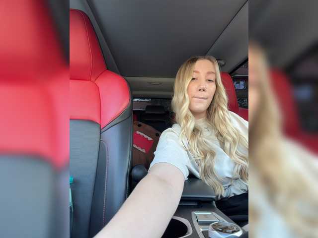 lana-lana03 live cam on BongaCams