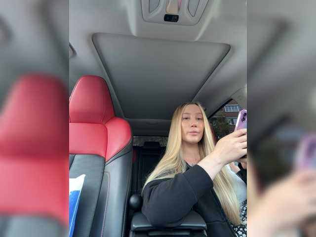 lana-lana03 live cam on BongaCams