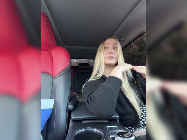 lana-lana03 live cam on BongaCams