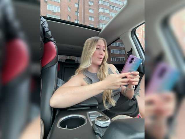 lana-lana03 live cam on BongaCams