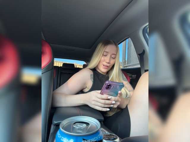 lana-lana03 live cam on BongaCams