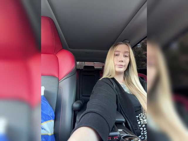 lana-lana03 live cam on BongaCams