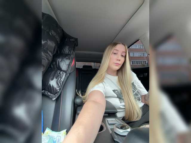lana-lana03 live cam on BongaCams