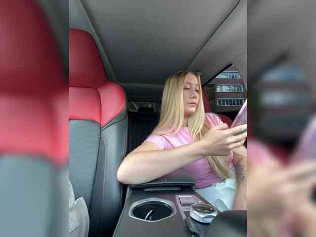 lana-lana03 Live Webcam on BongaCams