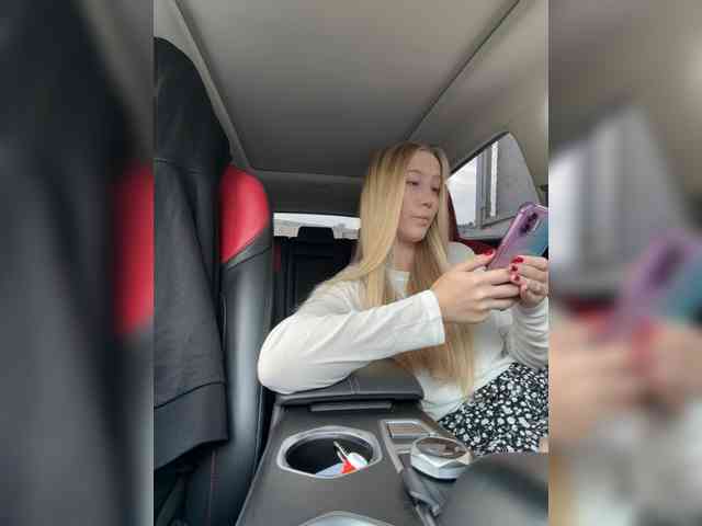 Svetlana____ webcam